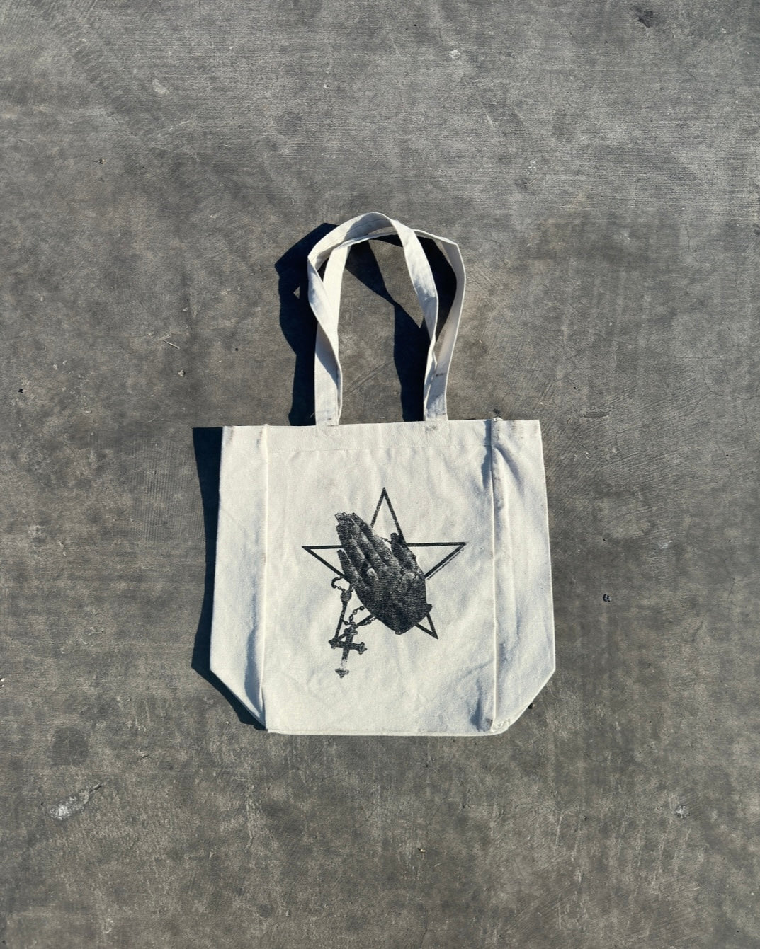 CLAWZ TOTE